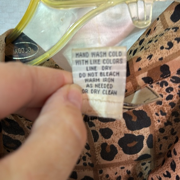 Nexx woman 2x animal print 💯 silk vintage blouse euc cheetah leopard mix - Picture 3 of 8
